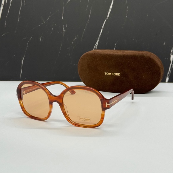 NEW TOM FORD FT1034/S 45E WOMEN SUNGLASSES TOM FORD HANLEY TF1034 PHOTOCHROMIC - Picture 1 of 10